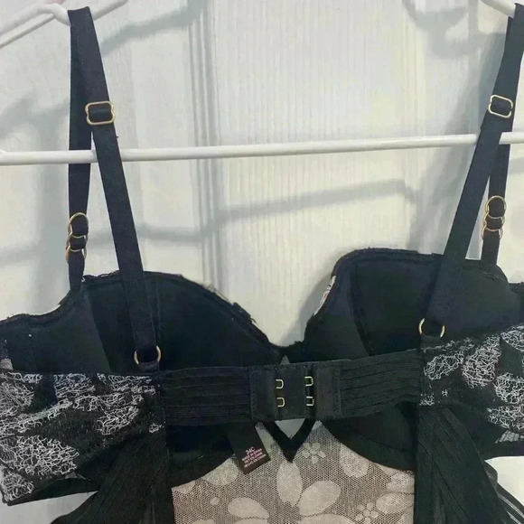 Victoria's Secret Lingerie Retro Vintage Style Pinup Corset 34C Sexy Spring Femi - Picture 6 of 7